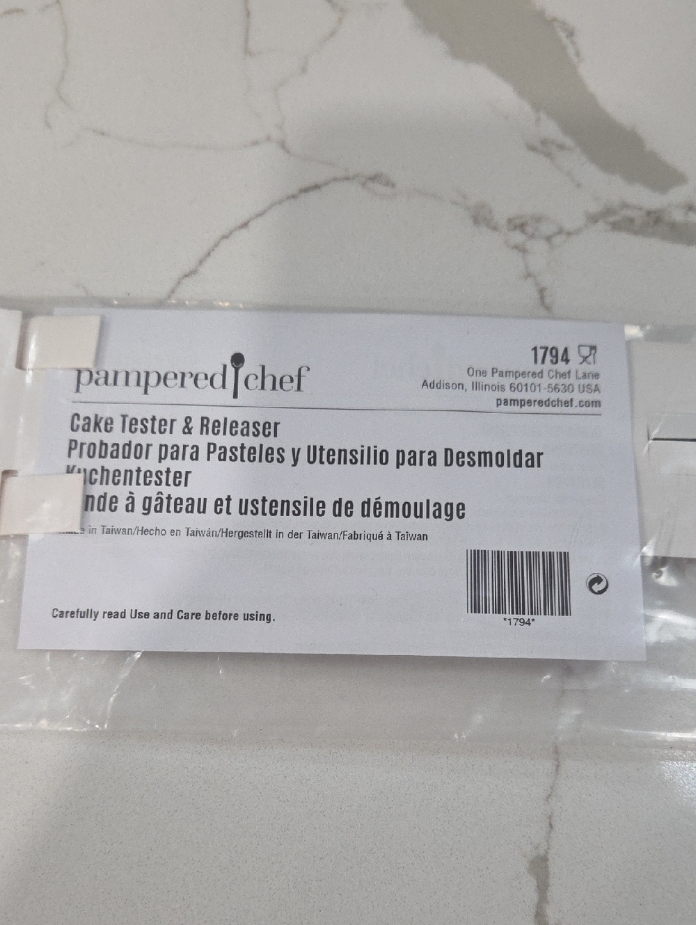 New Pampered Chef Cake Tester & Releaser - White